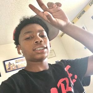 Meet your Posher, Kendraez